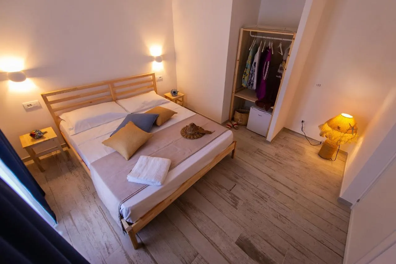 Hotel Tipino à Pizzolungo Maison d'hôtes
