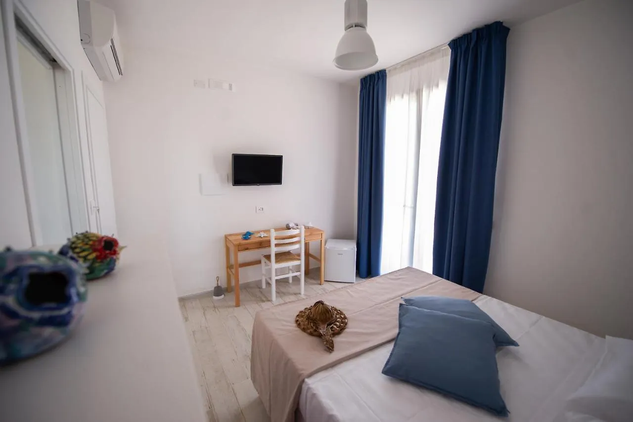 Hotel Tipino à Pizzolungo Maison d'hôtes
