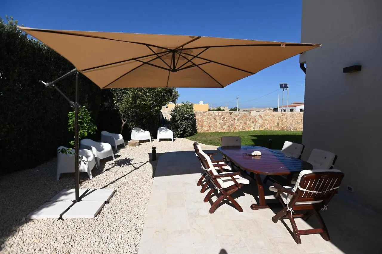 Maison d'hôtes Hotel Tipino à Pizzolungo Italie